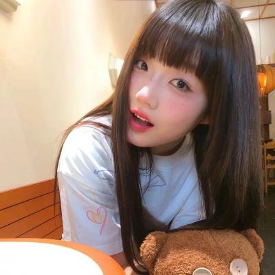在池中 海报