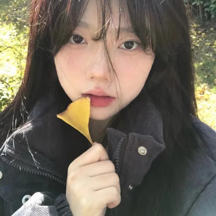 它在身后